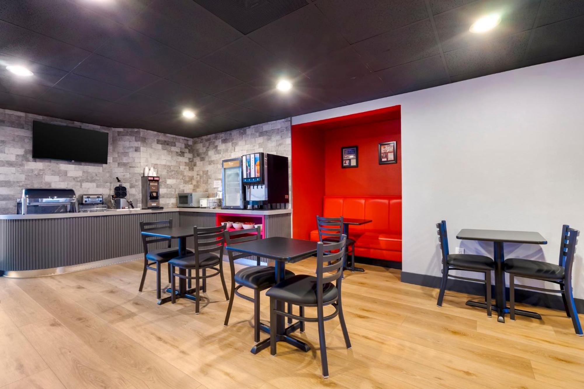 Spot X Hotel Tampa - Wesley Chapel By The Red Collection Екстер'єр фото