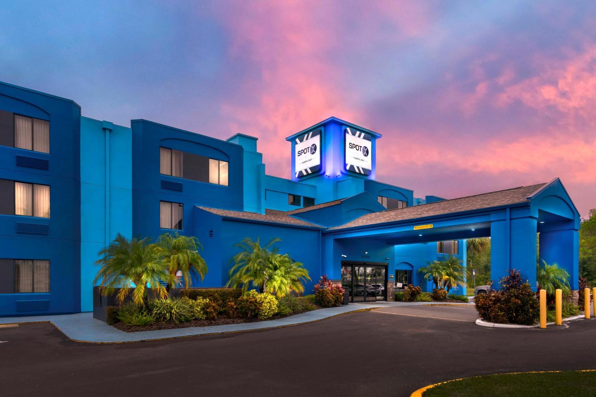 Spot X Hotel Tampa - Wesley Chapel By The Red Collection Екстер'єр фото
