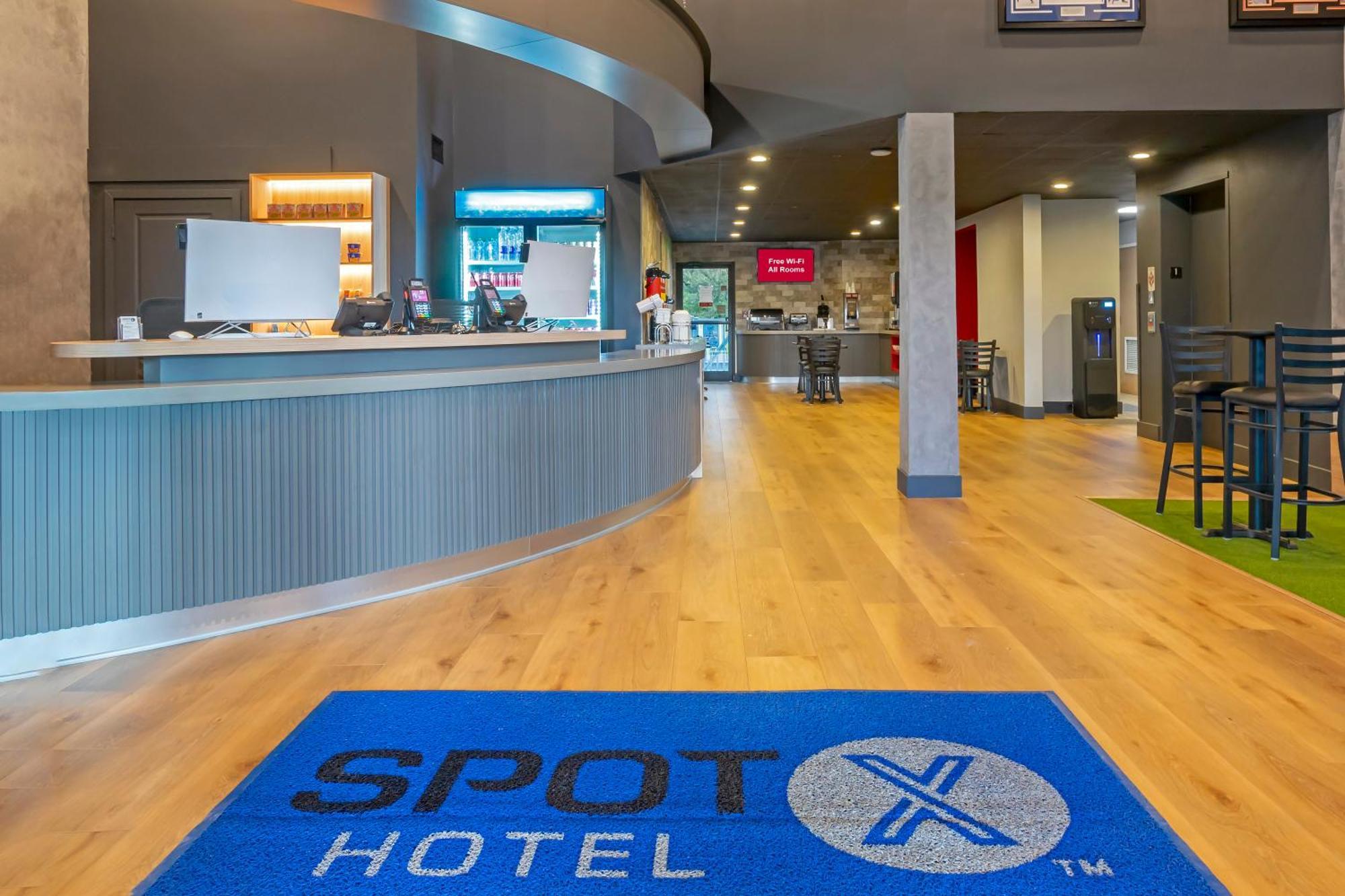 Spot X Hotel Tampa - Wesley Chapel By The Red Collection Екстер'єр фото
