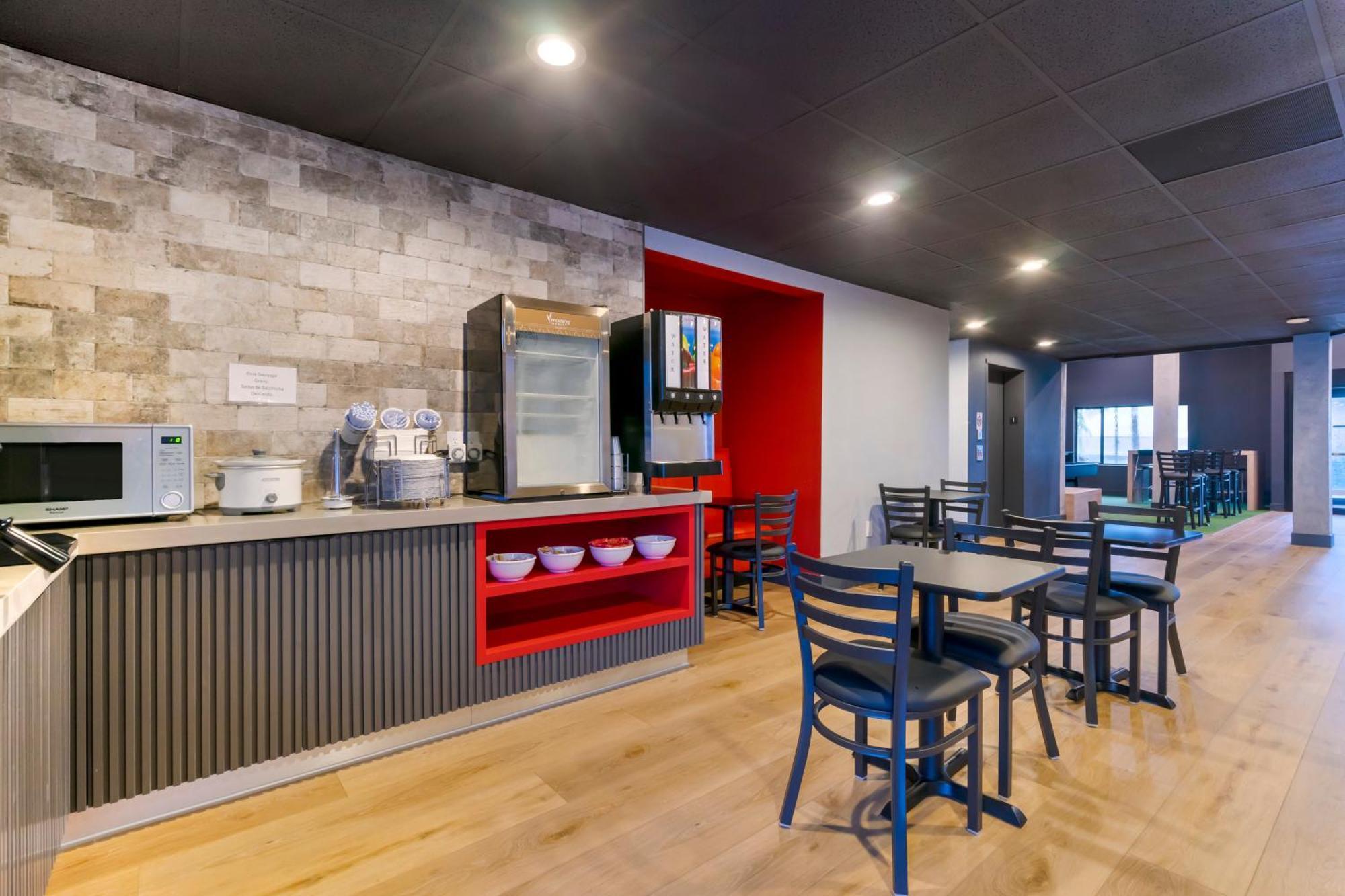 Spot X Hotel Tampa - Wesley Chapel By The Red Collection Екстер'єр фото